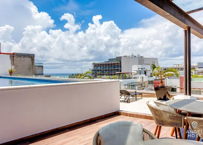 Incredible Oceanview Roof Lounge, Units 2 Blocks To Beach Playa del Carmen
